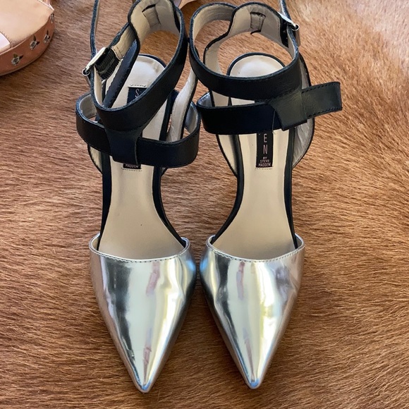 Steven by Steve Madden silver pointed heel - Picture 2 of 3